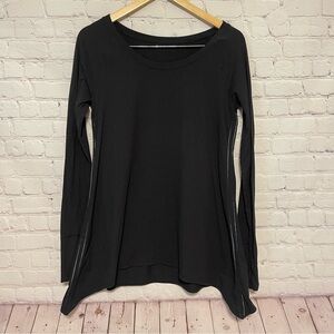 RARE Lululemon Long Sleeve Top~ older style EUC